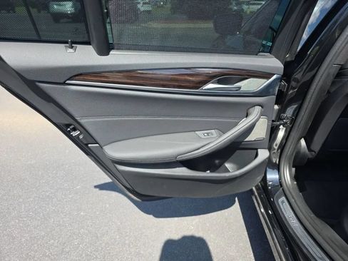 Used 2021 BMW 530i w/ Premium Package RWD image 49