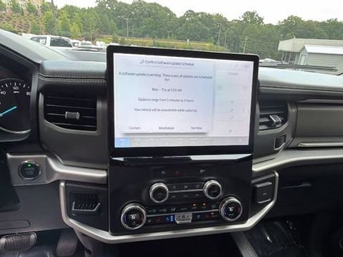 Certified 2023 Ford Expedition XLT RWD image 32
