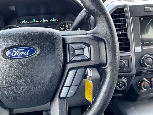 Used 2018 Ford F150 XLT w/ Equipment Group 302A Luxury AWD/4WD image 18