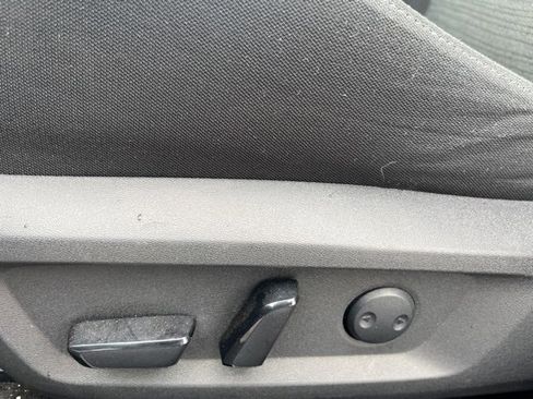 Used 2023 Nissan Rogue SV image 14