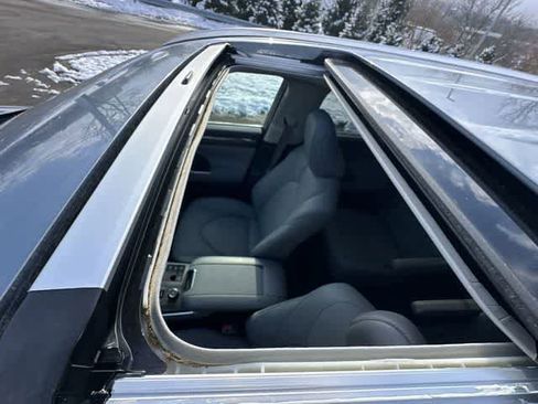 Used 2024 Toyota Highlander Limited image 6