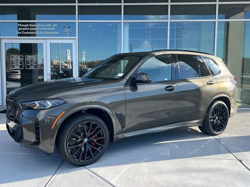 New 2026 BMW X5 sDrive40i image 1