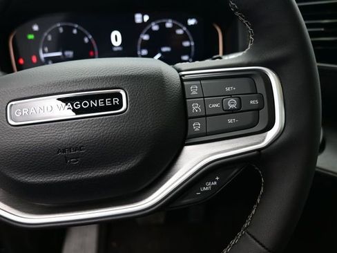 New 2026 Jeep Grand Wagoneer L Limited AWD/4WD image 17