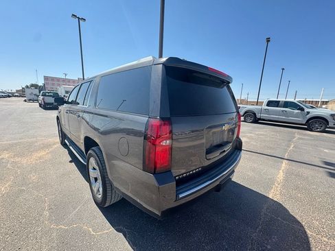Used 2015 Chevrolet Suburban LTZ RWD image 11