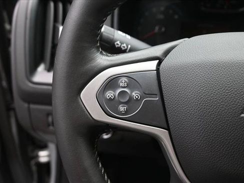 Used 2019 Chevrolet Colorado LT AWD/4WD image 11