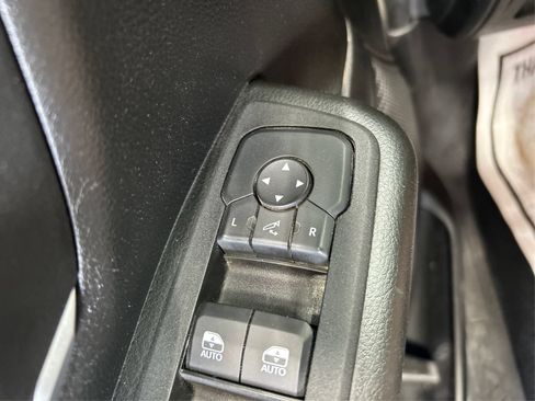 Used 2025 RAM 1500 Big Horn AWD/4WD image 30