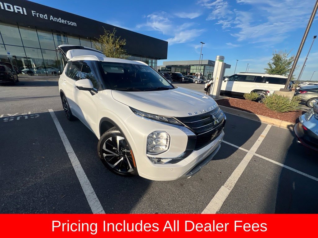Used 2022 Mitsubishi Outlander SEL FWD image 1
