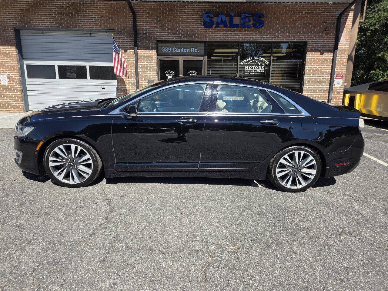 Used 2017 Lincoln MKZ Reserve w/ Technology Package AWD/4WD image 3