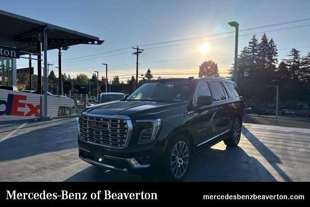 Used 2026 GMC Yukon Denali w/ Denali Reserve Package AWD/4WD image 1