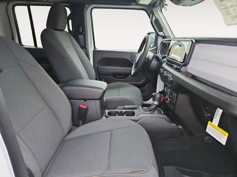 New 2026 Jeep Gladiator Willys image 15