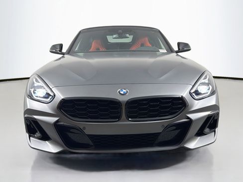 Certified 2023 BMW Z4 M40i w/ Premium Package image 3