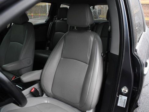 Used 2021 Honda Odyssey EX-L image 17