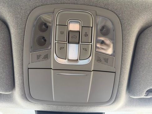 Used 2020 Hyundai Santa Fe Limited image 28