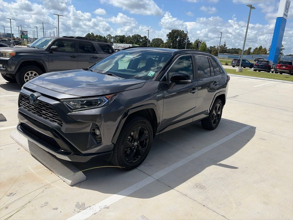 Used 2019 Toyota RAV4 XSE AWD/4WD image 1