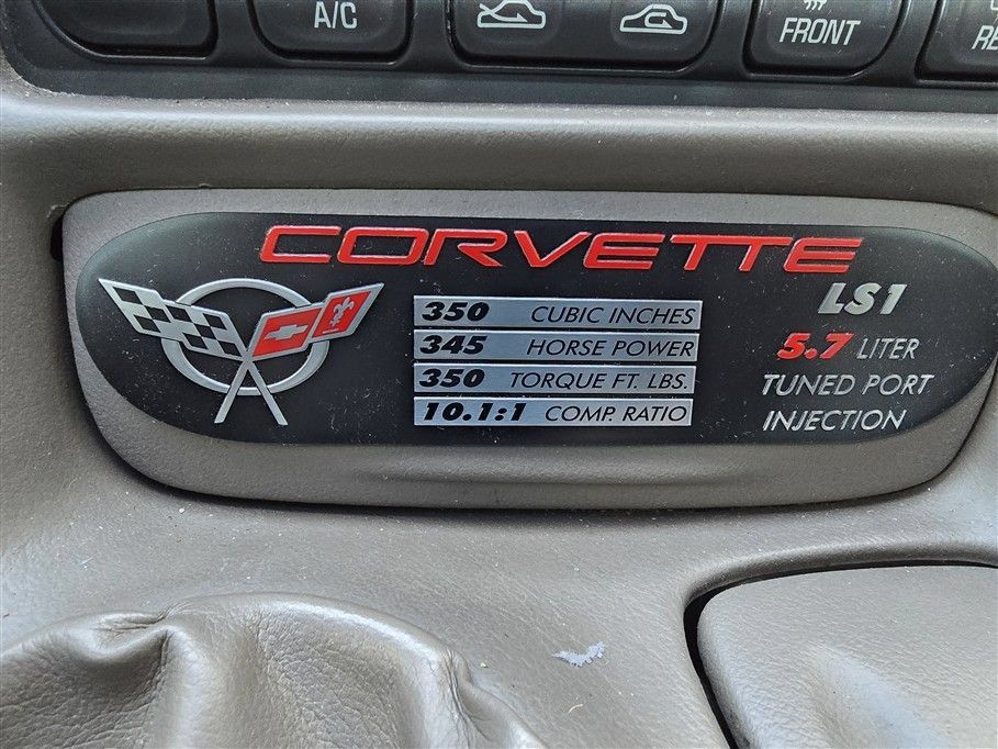 Used 2003 Chevrolet Corvette Coupe w/ Preferred Equipment Group RWD image 14