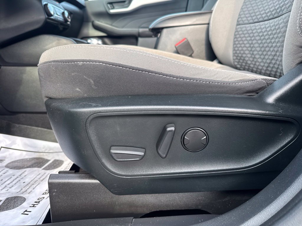 Used 2022 Ford Escape SE w/ Convenience Package FWD image 27
