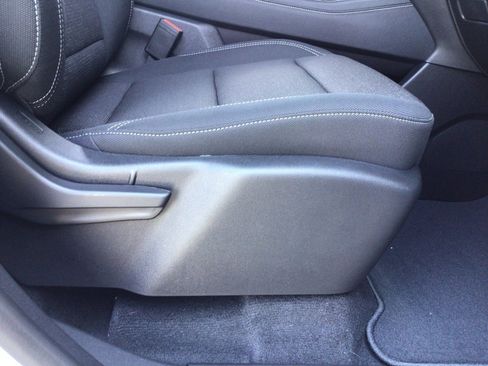 New 2025 Chevrolet Traverse LT w/ Enhanced Driving Package image 14