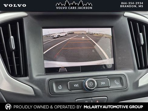 Used 2024 GMC Terrain SLE w/ Driver Convenience Package FWD image 10