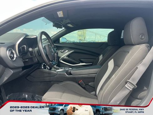 Used 2024 Chevrolet Camaro LT image 9