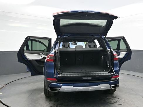 Used 2023 BMW X5 xDrive40i w/ Premium Package image 47