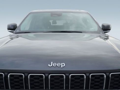 Used 2022 Jeep Grand Cherokee L Limited image 40