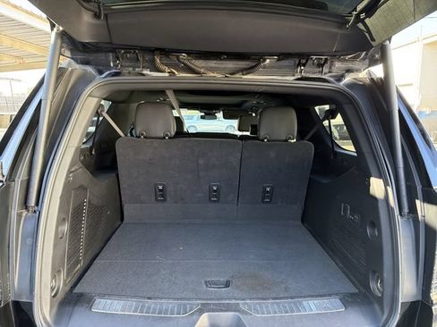 Used 2025 Chevrolet Suburban RST w/ Comfort Package AWD/4WD image 5