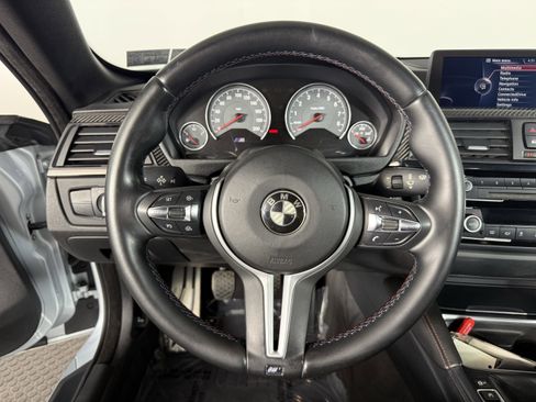 Used 2015 BMW M4 Convertible image 13