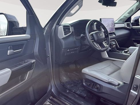 Used 2022 Toyota Tundra Limited AWD/4WD image 2