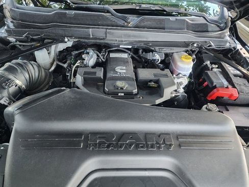 Used 2022 RAM 2500 Limited w/ Safety Group image 26