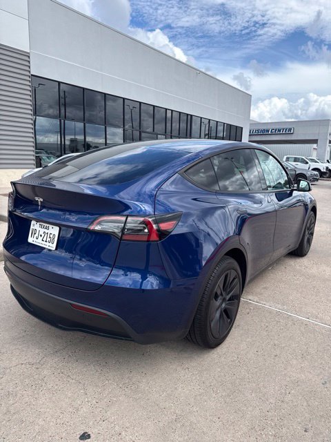 Used 2024 Tesla Model Y Long Range RWD image 7
