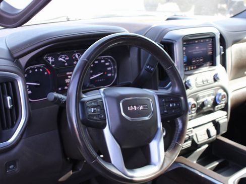 Used 2021 GMC Sierra 1500 SLT w/ SLT Premium Package AWD/4WD image 10