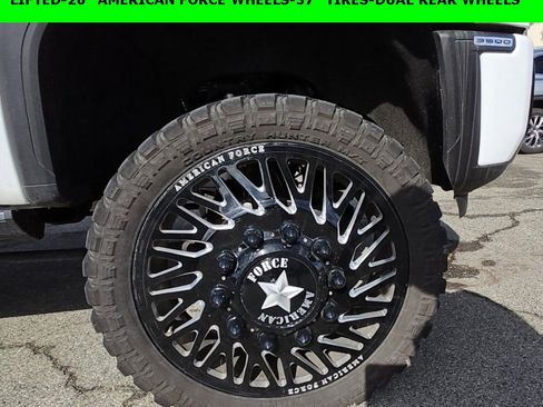 Used 2024 GMC Sierra 3500 Denali w/ Denali Reserve Package image 2