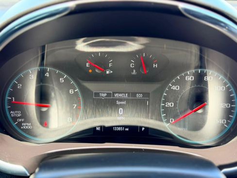 Used 2020 Chevrolet Malibu LT FWD image 19