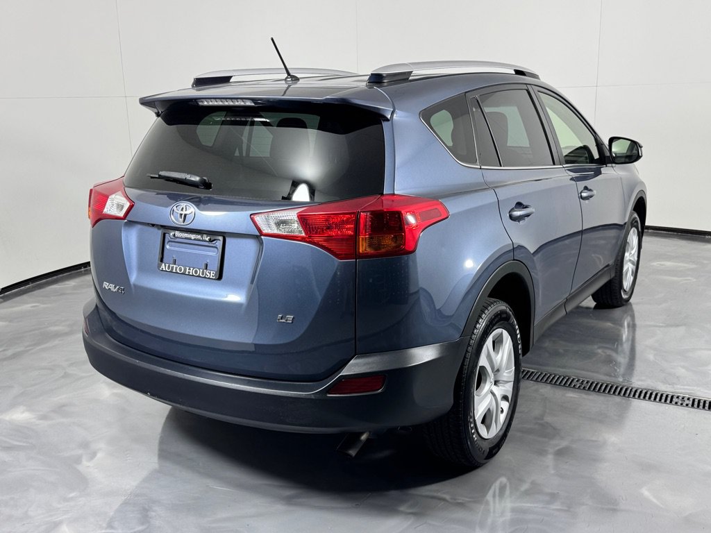Used 2013 Toyota RAV4 LE FWD image 5