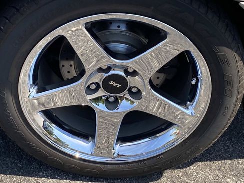Used 2004 Ford Mustang Cobra RWD image 28