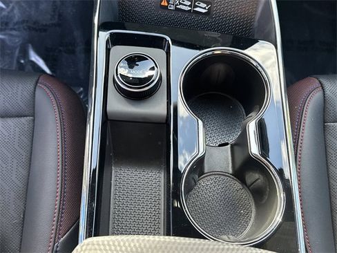 Certified 2025 Chevrolet Equinox RS image 19