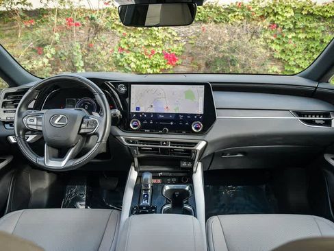 Used 2024 Lexus RX 350h w/ Convenience Package image 14