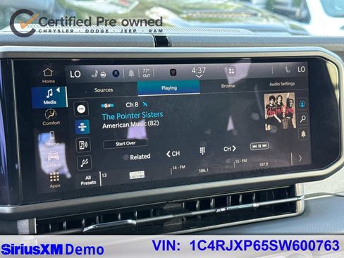 Used 2025 Jeep Wrangler Unlimited Sahara w/ Safety Group AWD/4WD image 29