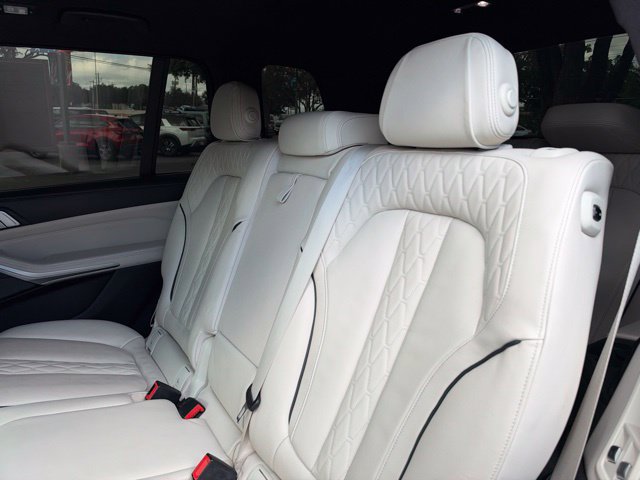 Used 2019 BMW X7 xDrive40i w/ Premium Package AWD/4WD image 14