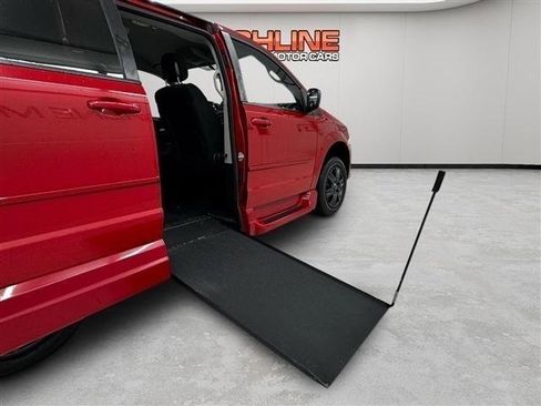 Used 2016 Dodge Grand Caravan SE w/ Quick Order Package 29E SE FWD image 22