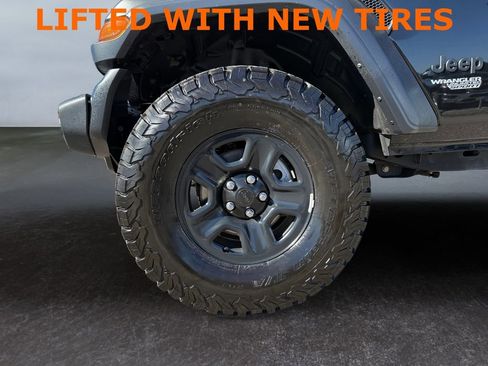Used 2021 Jeep Wrangler Unlimited Sport image 9