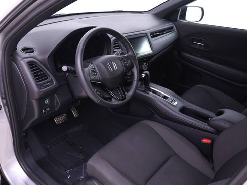 Used 2021 Honda HR-V Sport image 3