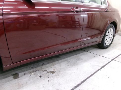 Used 2011 Honda Accord LX image 3