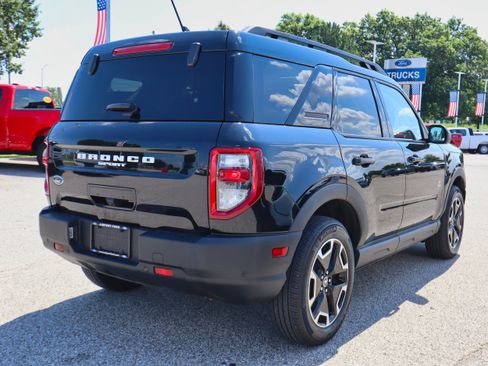 Used 2023 Ford Bronco Sport Outer Banks image 5