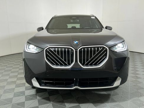 Certified 2025 BMW X3 xDrive30i w/ Premium Package AWD/4WD image 3