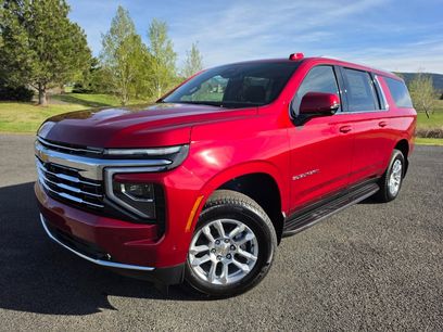 New 2026 Chevrolet Suburban LT w/ Comfort Package