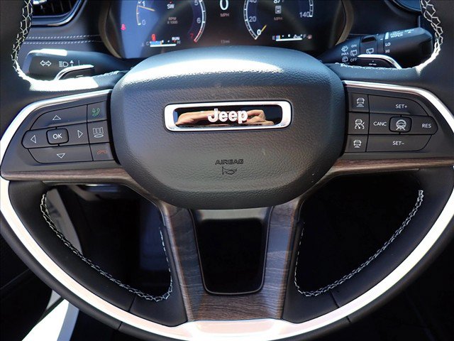New 2027 Jeep Grand Cherokee Limited AWD/4WD image 17