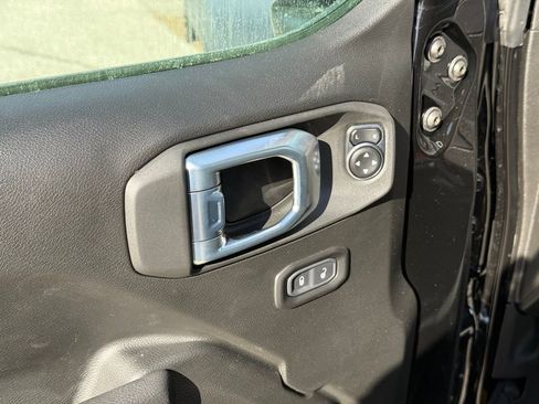 New 2026 Jeep Gladiator Mojave image 11