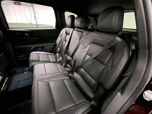 Used 2025 Lincoln Nautilus Premier w/ Jet Appearance Package image 20