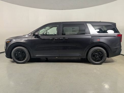 New 2026 Kia Carnival LX FWD image 4